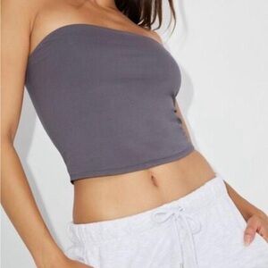 CUTEST Grey Garage tube top!!!
Only worn once
